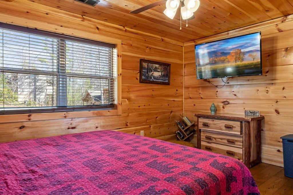 Bobcat Den By Eden Crest Villa Gatlinburg Exterior foto