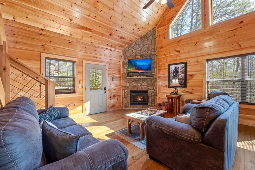 Bobcat Den By Eden Crest Villa Gatlinburg Exterior foto