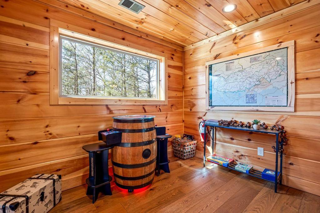 Bobcat Den By Eden Crest Villa Gatlinburg Exterior foto